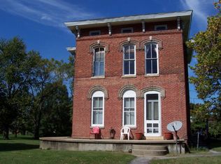 203 W Woodyard Ave, Ridge Farm, IL 61870