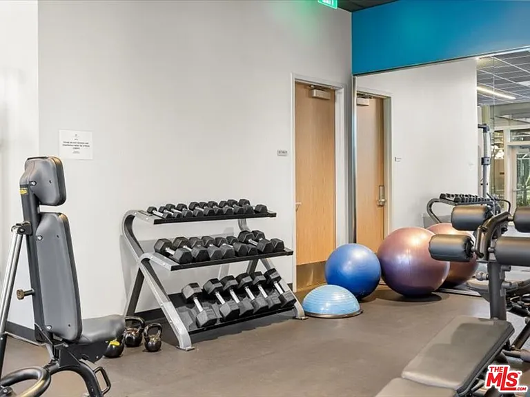 877 Francisco St #4202 — Photo 38