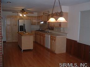 2nd image of 109 Cardinal Dr