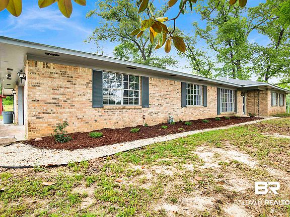 3rd image of 14301 Highway 45