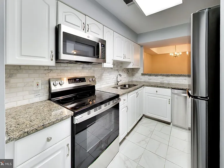 10823 Hampton Mill Ter #370 — Photo 11