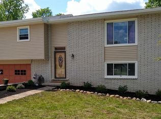 8 David Dr, Aurora, IN 47001