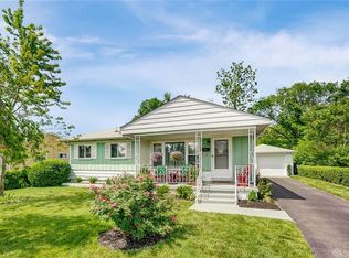 5417 Burkhardt Rd, Dayton, OH 45431