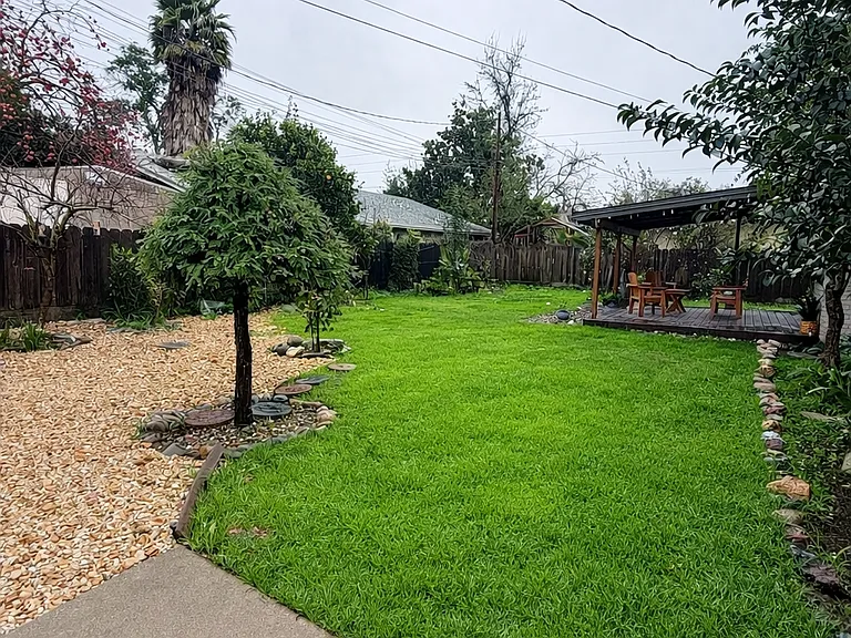 7910 Misty Ln — Photo 3