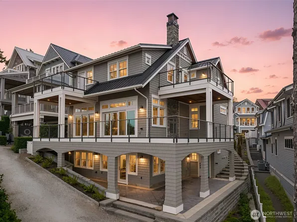 22 Seaside Lane, Pacific Beach, WA 98571