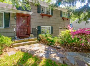 36 Silverbrook Rd, Shrewsbury, NJ 07702