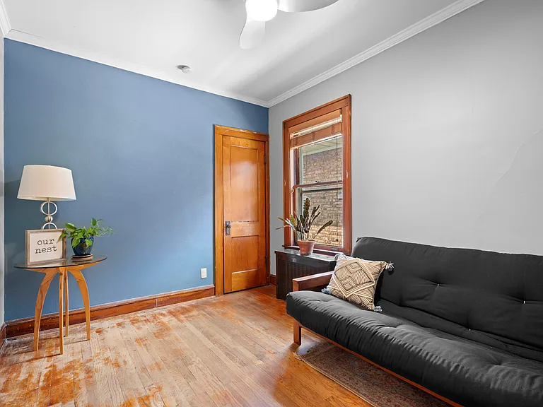1447 Cuyler Ave — Photo 6