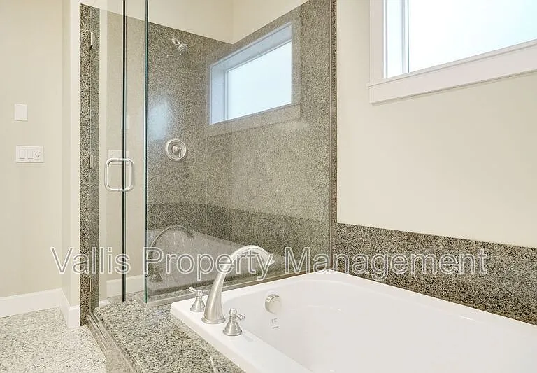 5164 Andresen St SE — Photo 25