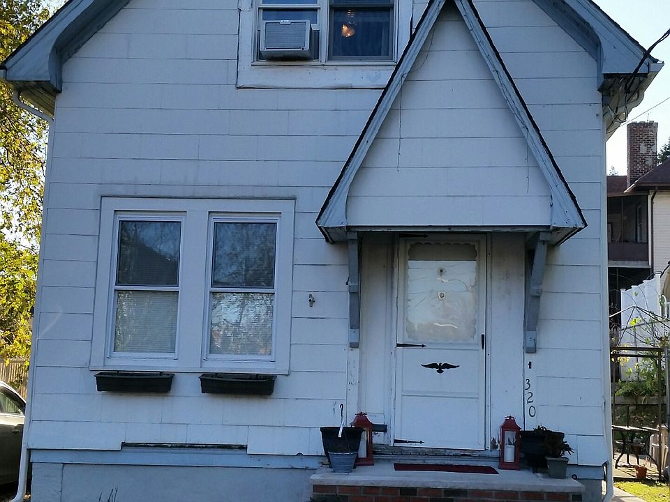 1st image of 320 Cleveland Ave