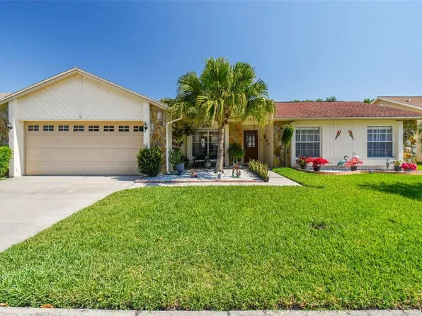 9724 Cypress Pond Ave, Tampa, FL 33647