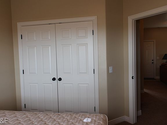 3rd image of 576 W 1045 N APT C10