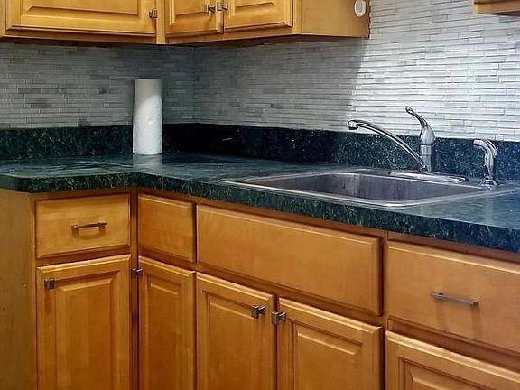 4th image of 6524 N Park Ave Floor 1