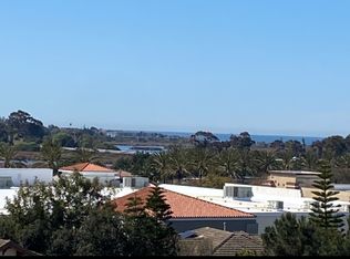 1898 Ivy Rd, Oceanside, CA 92054