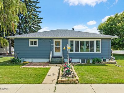 821 5th St W, Williston, ND, 58801