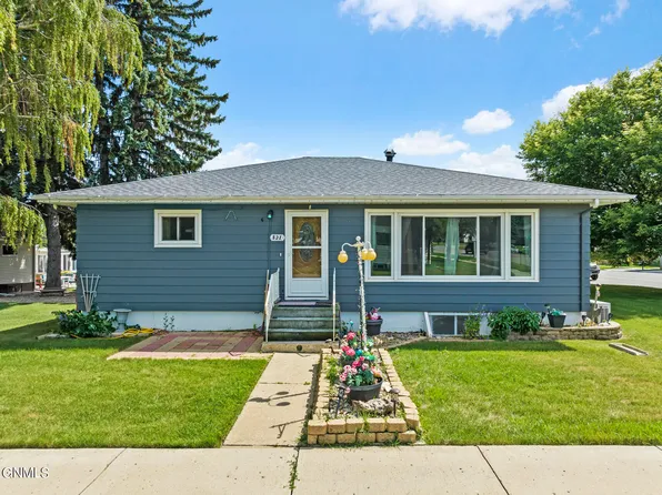821 5th St W, Williston, ND 58801