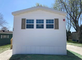 298 Tilbury Ln, Wheeling, IL 60090