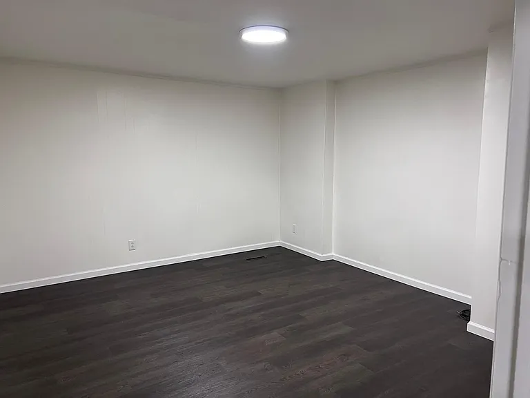 318 Main St #3 — Photo 5