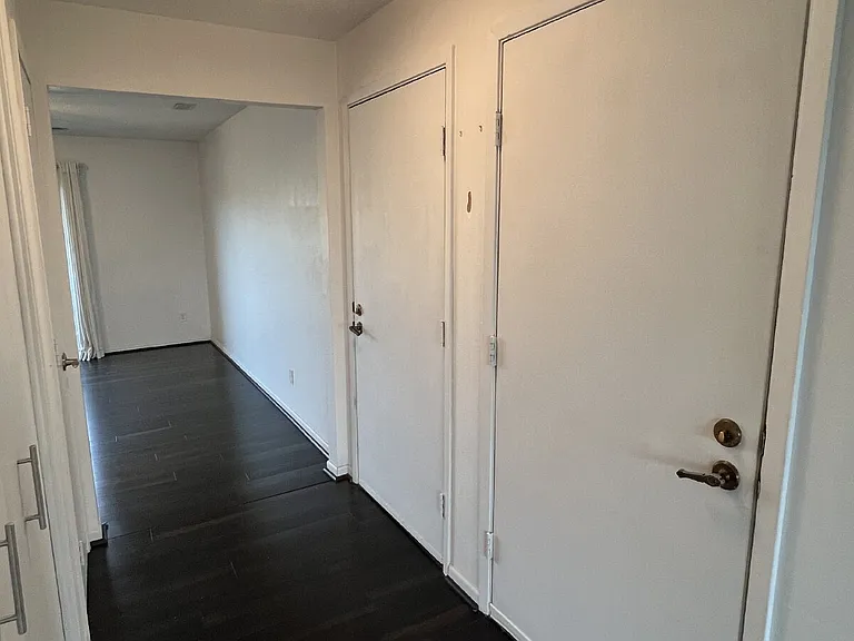 9309 Sandler Dr #5 — Photo 36