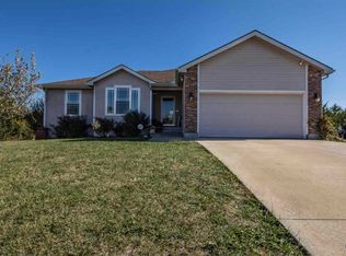 3304 SE Long St, Topeka, KS 66605