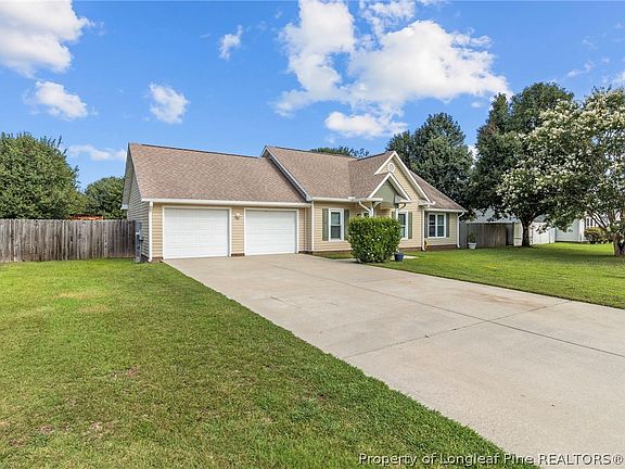 3rd image of 299 Riverwind Dr