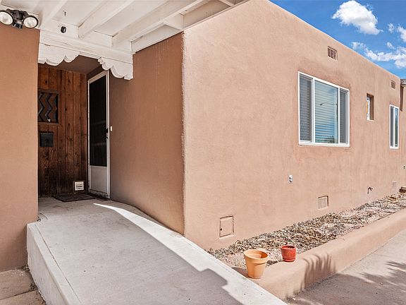 4th image of 125 Lugar De Oro