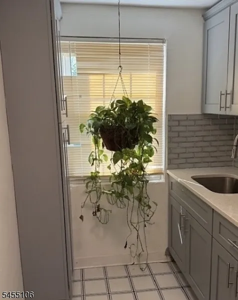 1 bed, 1.0 bath, $2,100 — Photo 2