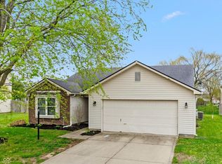27 Lasalle Ln, Pittsboro, IN 46167