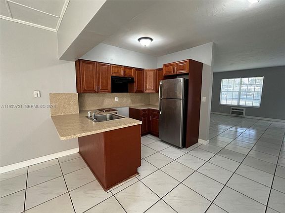 3rd image of 15020 NE 6th Pl #15020