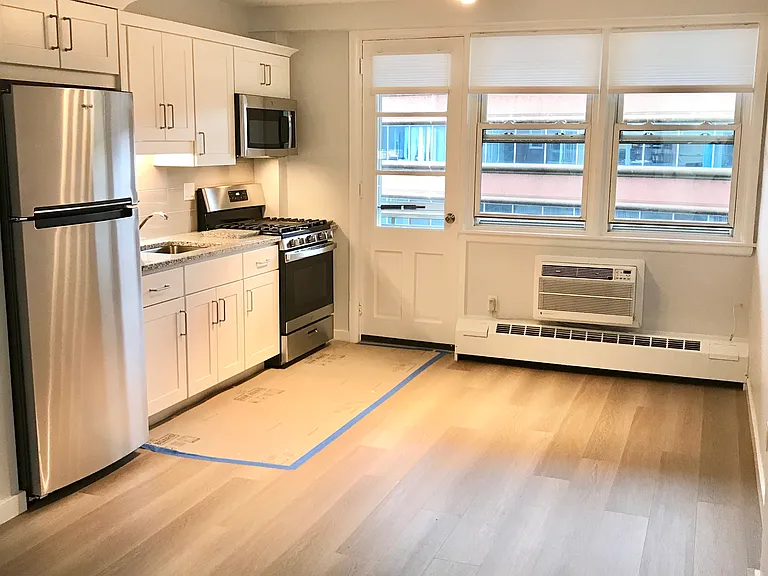444 Bedford St #4K — Photo 4
