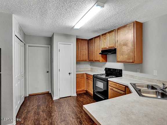 5th image of 4677 PLAYSCHOOL Drive