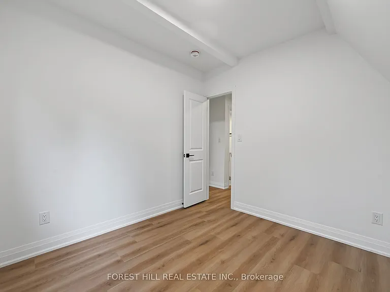 221 Churchill Ave #R — Photo 27