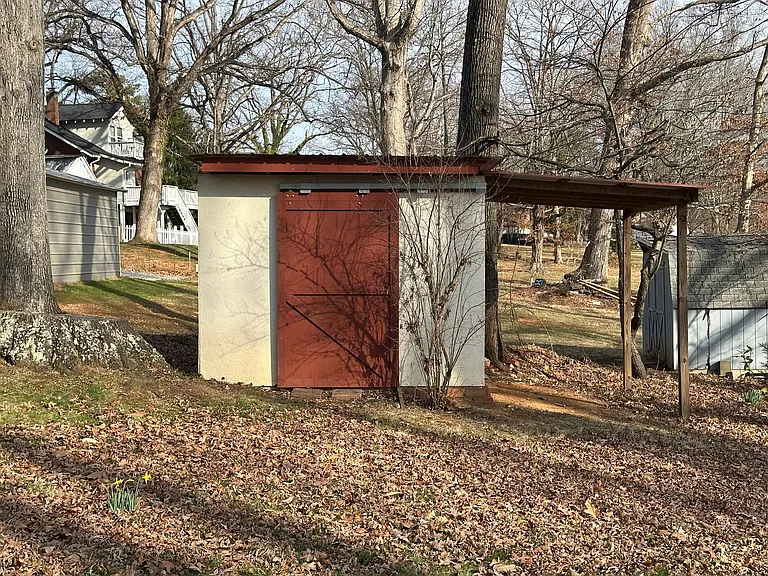 1321 Peaks St — Photo 48