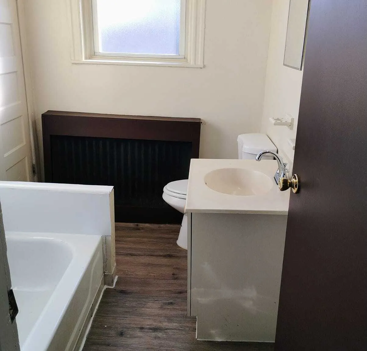 5202 Webster St. - B — Photo 4