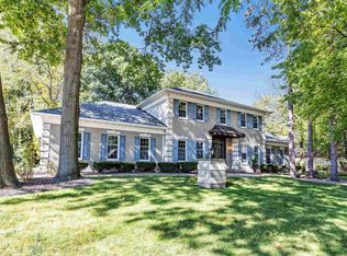 2088 Shady Ln, Green Bay, WI 54313