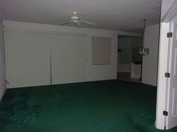 3rd image of 16 Farmdale Ln