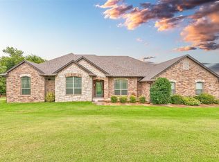 1008 Whispering Ridge Dr, Tuttle, OK 73089