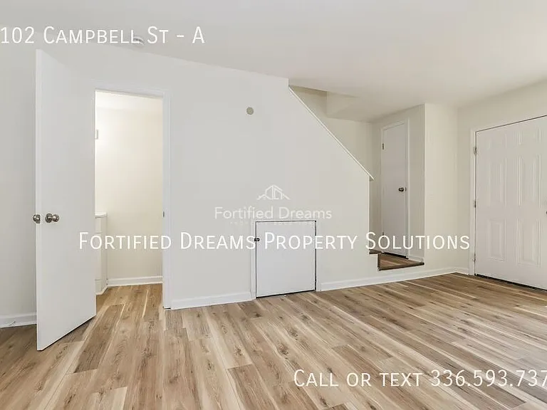 1102 Campbell St #A — Photo 6