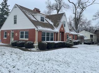 7671 Mad River Rd, Dayton, OH 45459