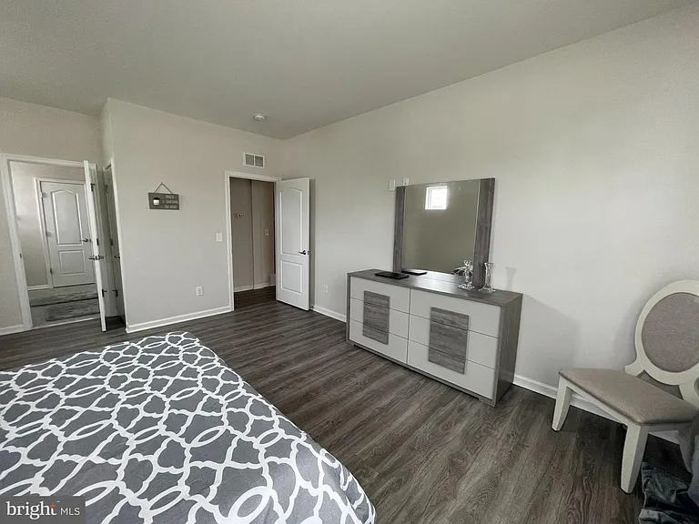 1728 Hudgins Farm Cir — Photo 34