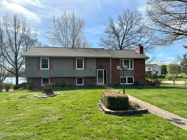 23 N Larand Dr, Holts Summit, MO 65043