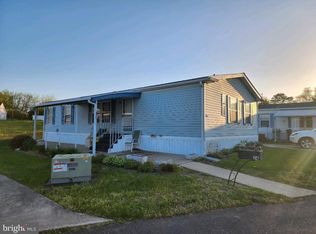 14 Spruce Dr, Sicklerville, NJ 08081