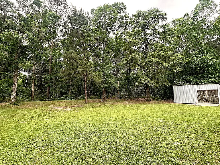 560 Beverly Dr — Photo 23