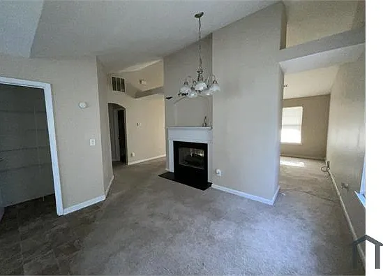 3 bed, 1466 sqft, $2,200 — Photo 2