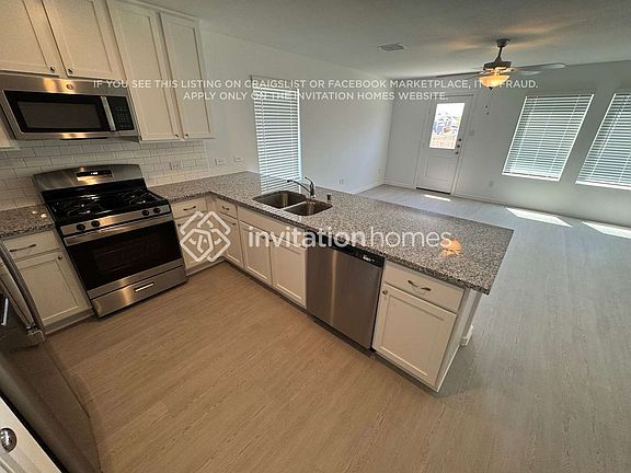 4th image of 4001 Pleasant Shade Pl