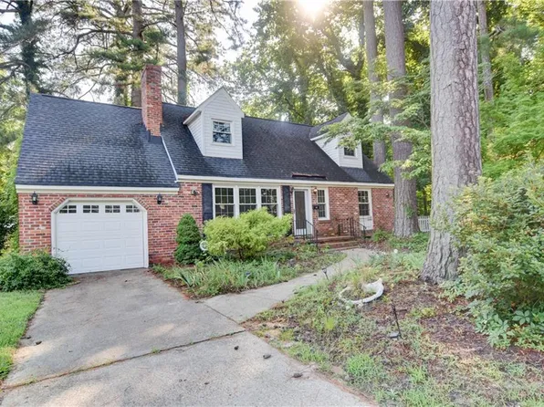418 Pin Oak Rd, Newport News, VA 23601