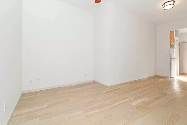 Rented by REAL New York | media 15