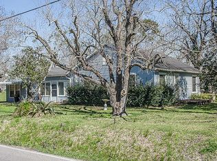 1945 Shanks Rd, Angleton, TX 77515