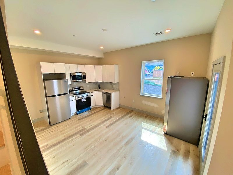 1st image of 2328 N 2nd St #3-FP