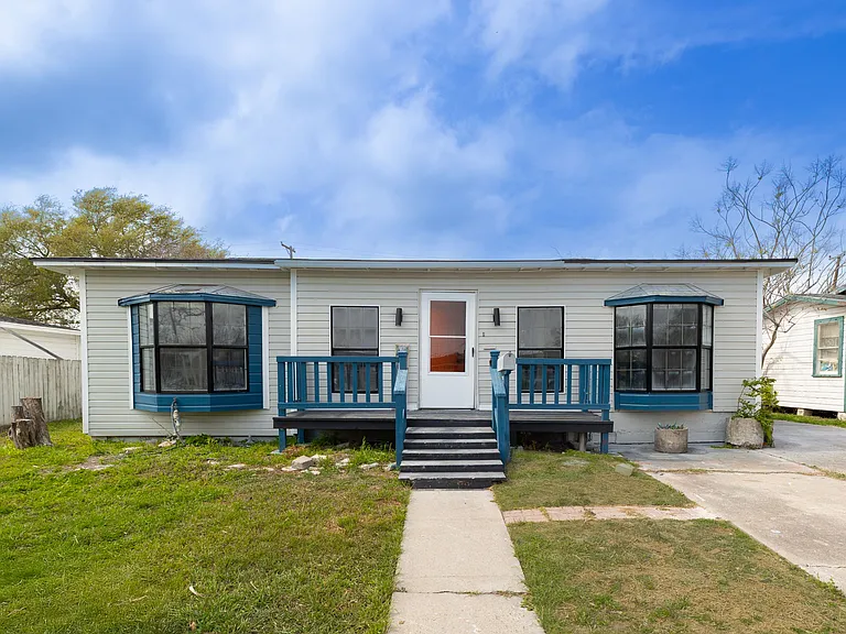 754 Collingswood Dr — Photo 13