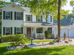 1008 Beacon Ridge Dr, Lake Ozark, MO 65049